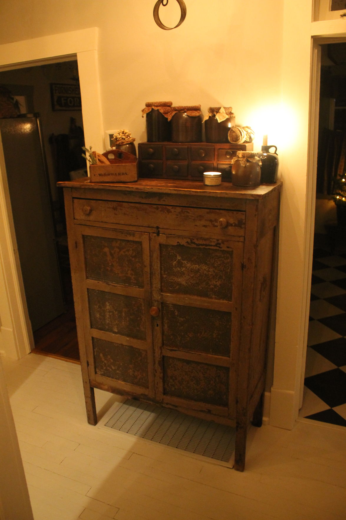 House full of antiques 5